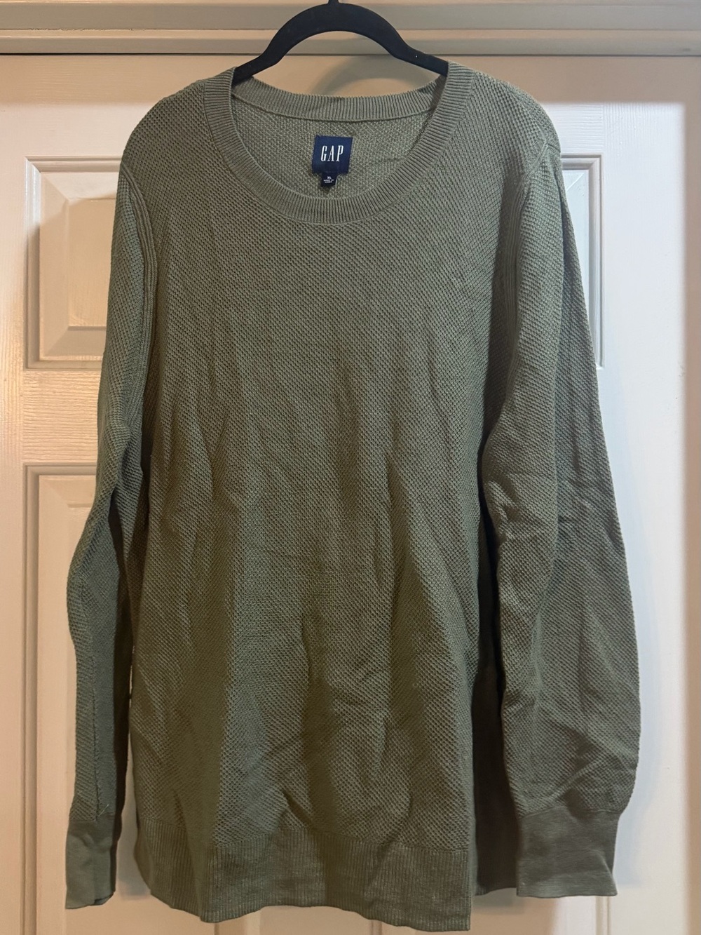 Gap Olive Sweater XL #fall #sweaterweather P2P 23”